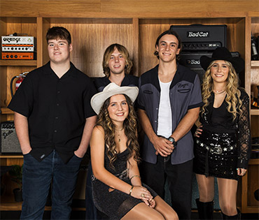 Debut The Door Group Shot